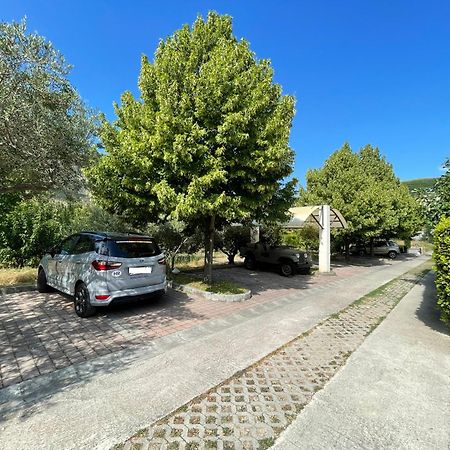 Holiday Home Plasa Zrnovnica Exterior photo